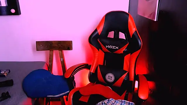 bubble_red élő XXX-chatje