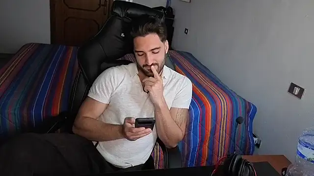 Al3xox02n Webbikameraesitys