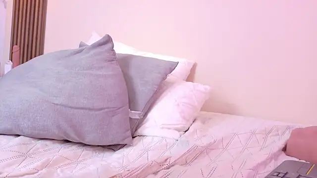 mia_gold_ Chat XXX live