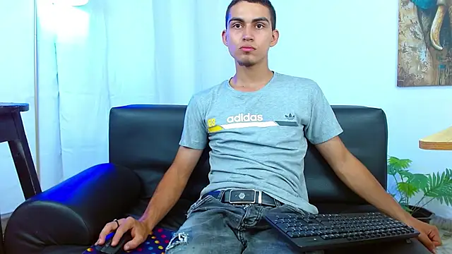 lucass_18n Live XXX chat