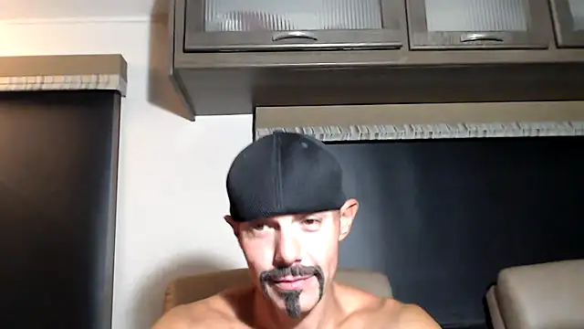 ThickD2C webkamerás műsora