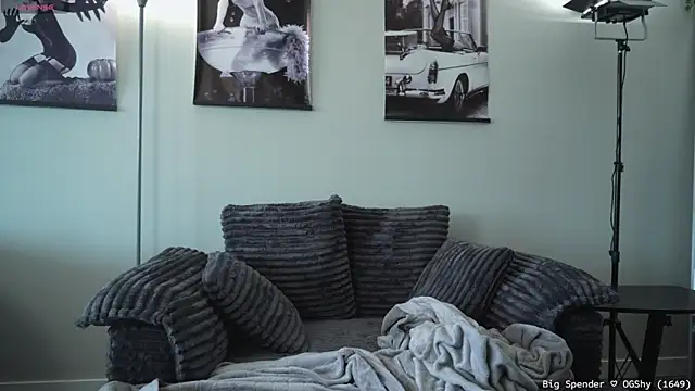 MissKatieBell Adlı Modelin Canlı XXX Sohbeti