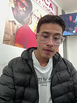 TavoHot_: απευθείας συνομιλία ΧΧΧ