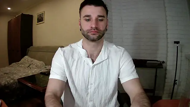 Show modela DaddySlava na web-kameri