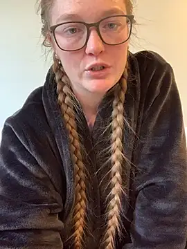 PussiesnCream_ 라이브 XXX 채팅