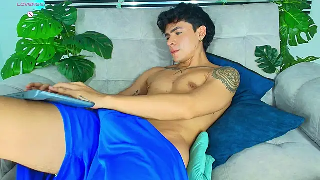 Chatroom XXX en direct de CamiiGuzmanX