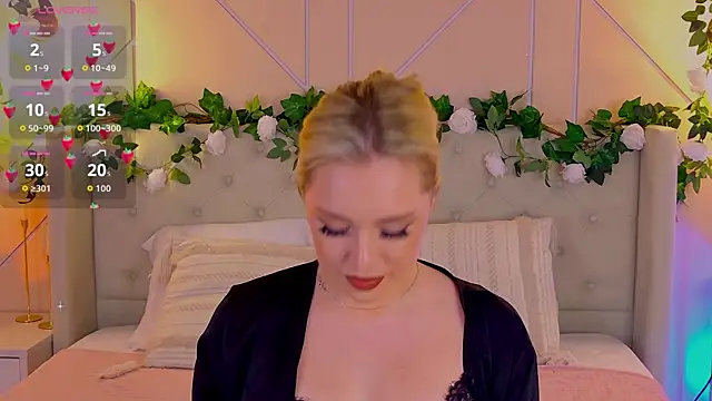 Chatroom XXX en direct de EllyLinn