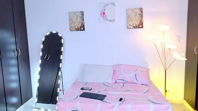 SarahCinnamon- – Live XXX-chat