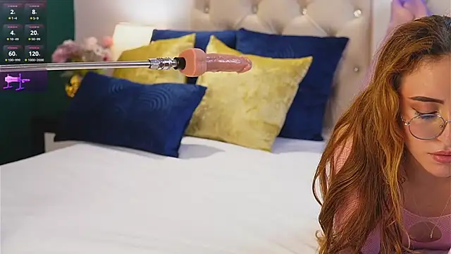 caroline_adams_'s Live XXX Chat