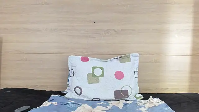 bulma_bambina_'s Live XXX Chat