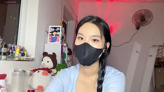 Tieu-May Live XXX-Chat