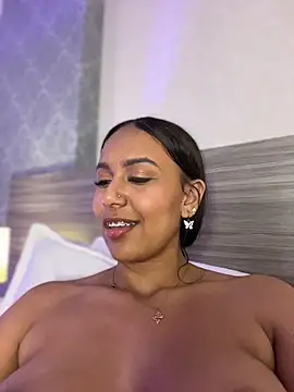 Chatroom XXX en direct de MiilaBlake