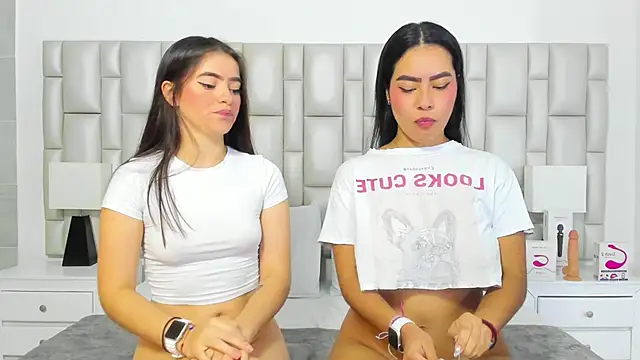 paola_katy_dicks Adlı Modelin Web Kamerası Şovu