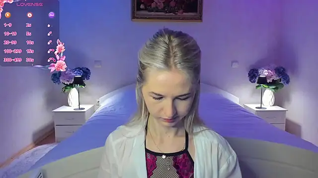 Julie_Blaze Chat XXX in diretta