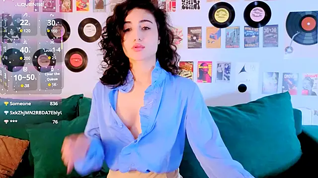 Maya_Rogerss Adlı Modelin Canlı XXX Sohbeti