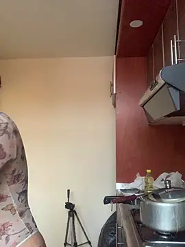 Chatroom XXX en direct de LilithMonette