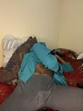 Gifttheskimaskboy014 Chat XXX live