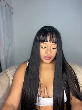 Saraa_M's Live XXX Chat