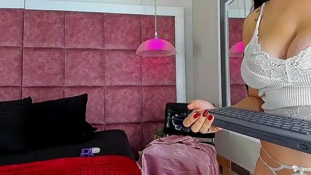 Pauli_Ferrer2 – Live XXX-chat