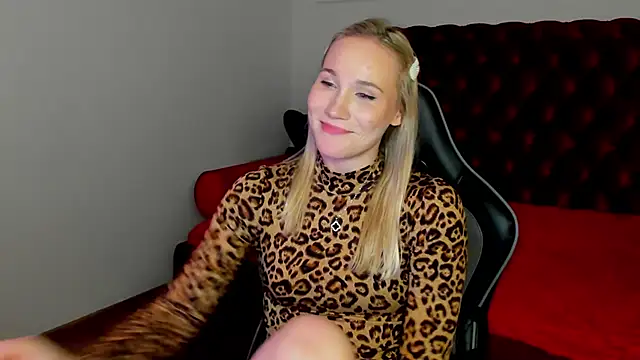 Chatroom XXX en direct de ElaraVoltage