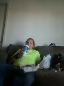 yourMasterisBored's Live XXX Chat