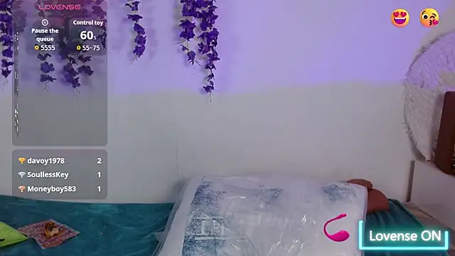 hellenngp Chat XXX live