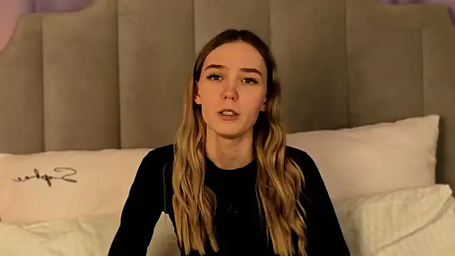 NikkiRyx – Naživo XXX chat