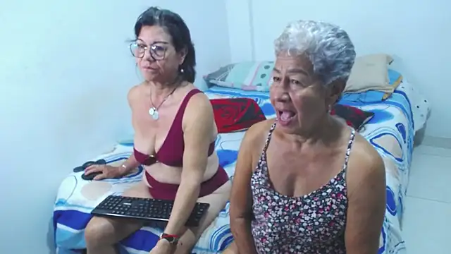 sexycristina_2's Webcam Show