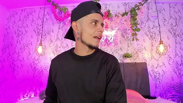 Bonny_and_carrot's Webcam Show