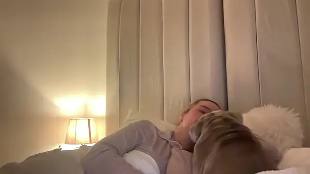 maisiesmithx élő XXX-chatje