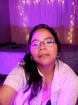 Chat XXX en directo de ROUSSE_SINCLAIR