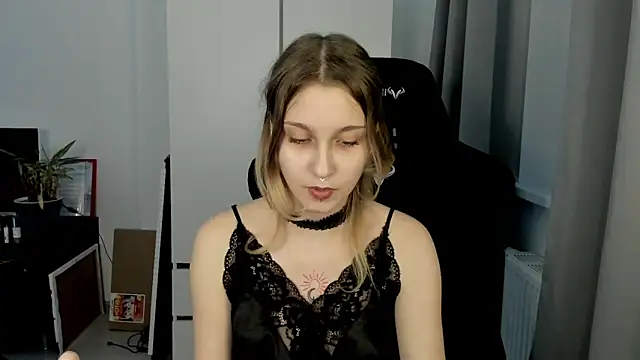 Cassi_Stonem – Kamerová šou