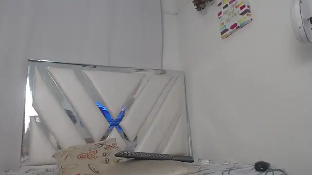 AlannaHarper élő XXX-chatje