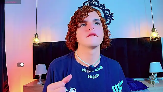 Chat XXX en directo de Skyee_angel