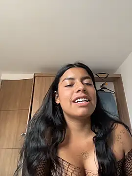 Chatroom XXX en direct de Laia_white