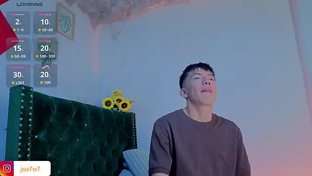 Levii_Ackermann: вебкам-шоу