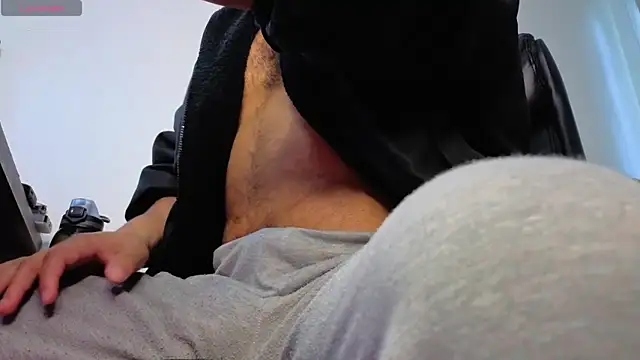 XXX chat uživo modela Ernesto-Rodriguez82