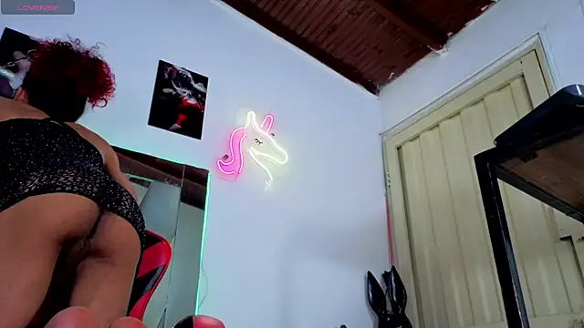 dominatrix_girlのライブXXXチャット