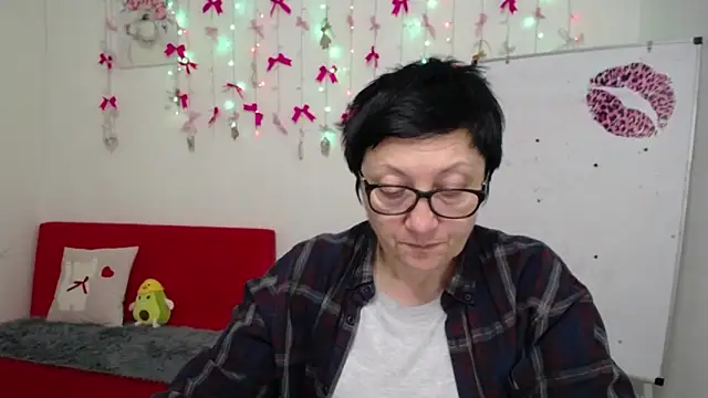 EmilyL0ve Live XXX-Chat