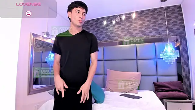 Taylor_Brooks élő XXX-chatje