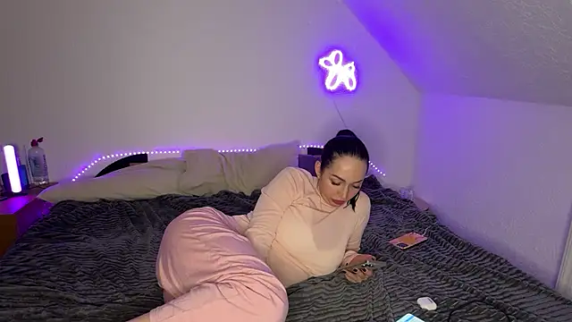 Chatroom XXX en direct de RoxySweetheart