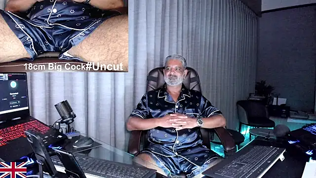 OnlineBossUK লাইভ XXX চ্যাট