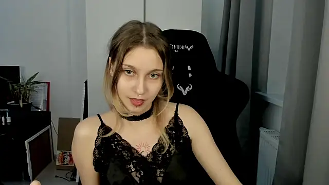 Cassi_Stonem: вебкам-шоу