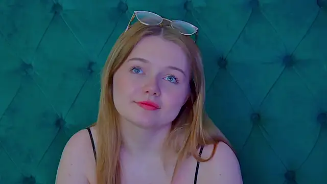 Chat XXX en directo de ElinaVale