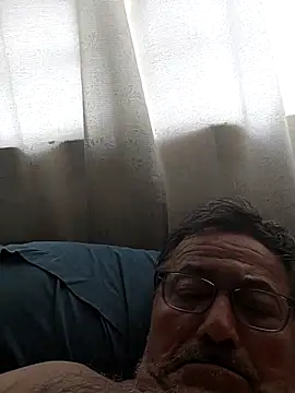 Kissmyfeetnow webcam show