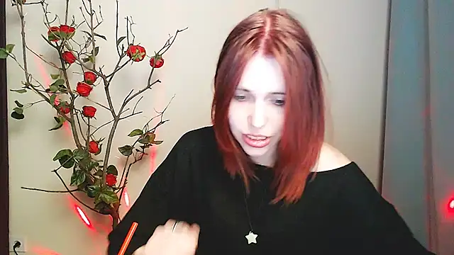 XXX chat uživo modela GuessMe___