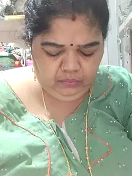 tamilthanushri Live XXX-Chat