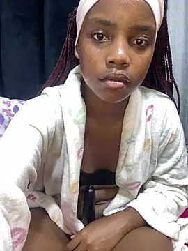 Littlebunny33 Webcamshow