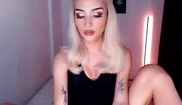 Alicegreenexx webcam show