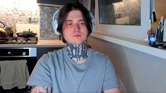 دردشة _torfin_ الجنسية المباشرة